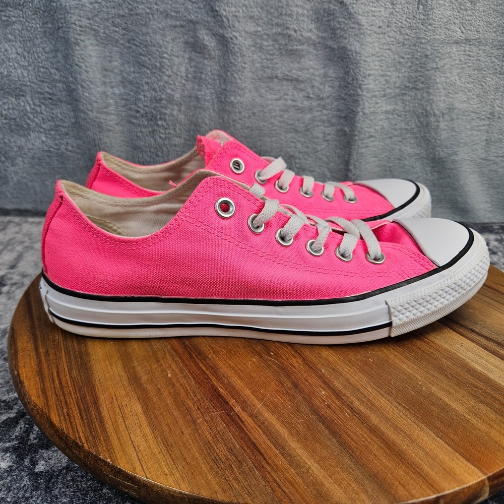 Converse Chuck Taylor All Star Shoes Womens Size 8.5 Pink White Low Top Sneakers